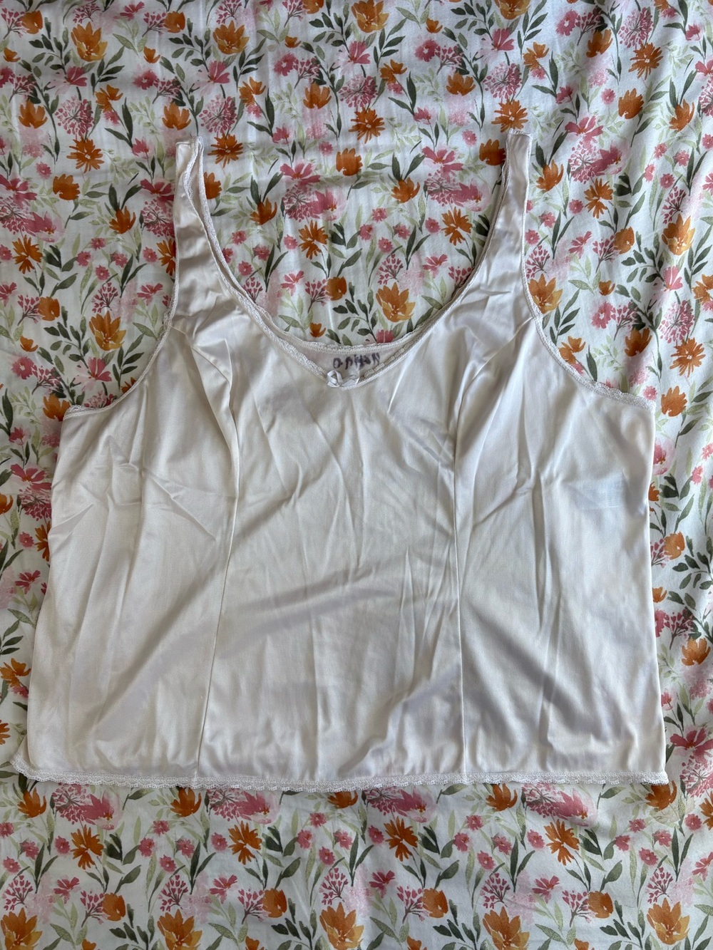 Vassarette 90s Satin Slip Tank Top Size Large Bow White Ivory Pajamas - Picture 2 of 8